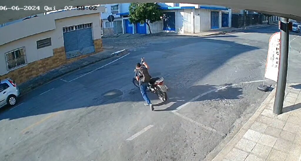 V Deo C Meras De Seguran A Flagram Furto De Moto No Bairro S O Jos